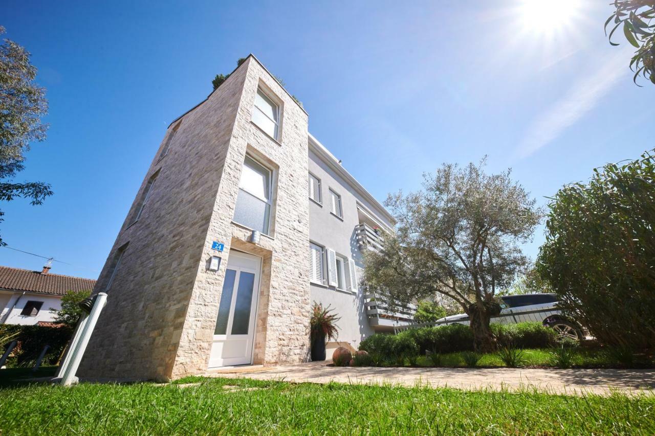 Avantgarden Apartment
